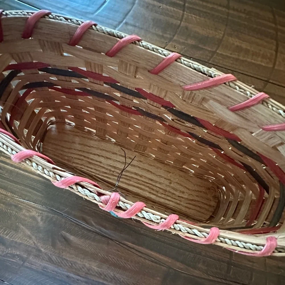 Handmade Woven Splint Christmas Basket Wood Base Red Green Holiday Decor